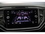 Volkswagen T-Roc Sport 1.5 TSI 150pk DSG Automaat Trekhaak, Adaptive cruise control, Navigatie, Elektrische achterklep, Achteruitrijcamera, LED dagrijverlichting