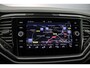 Volkswagen T-Roc Sport 1.5 TSI 150pk DSG Automaat Trekhaak, Adaptive cruise control, Navigatie, Elektrische achterklep, Achteruitrijcamera, LED dagrijverlichting