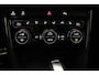 Volkswagen T-Roc Sport 1.5 TSI 150pk DSG Automaat Trekhaak, Adaptive cruise control, Navigatie, Elektrische achterklep, Achteruitrijcamera, LED dagrijverlichting