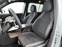Mercedes-Benz GLB 250+ Business Solution AMG 85.5 kWh | Premium Plus pakket | Nightpakket | Smartphone integratie | Vast panoramadak | Burmester® 3D surround sound | GUARD 360° | Sfeerverlichting |