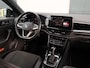 Volkswagen T-Roc 1.5 TSI Style 150 pk DSG | Black Style | Trekhaak | Beats Audio | Camera | Navigatie | LED | Keyless | Adaptieve Cruise control