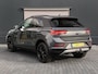 Volkswagen T-Roc 1.5 TSI Style 150 pk DSG | Black Style | Trekhaak | Beats Audio | Camera | Navigatie | LED | Keyless | Adaptieve Cruise control