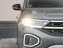 Volkswagen T-Roc 1.5 TSI Style 150 pk DSG | Black Style | Trekhaak | Beats Audio | Camera | Navigatie | LED | Keyless | Adaptieve Cruise control