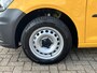 Volkswagen Caddy 2.0 TDI L1H1 Imperiaal Airco Cruise controle Trekhaak 1400kg trekgewicht Parkeersensoren achter Schuifdeur Telefoon verbinding 1e eigenaar Euro 6 bpm vrij voor particulier gebruik !!