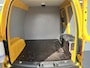 Volkswagen Caddy 2.0 TDI L1H1 Imperiaal Airco Cruise controle Trekhaak 1400kg trekgewicht Parkeersensoren achter Schuifdeur Telefoon verbinding 1e eigenaar Euro 6 bpm vrij voor particulier gebruik !!