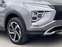 Mitsubishi Eclipse Cross 2.4 PHEV Intense+ / Fabrieksgarantie tot 02-2030 mogelijk / Dealer onderhouden / Navigatie / 1.500 kg afneembare trekhaak / Elektrische bestuurdersstoel / Navigatie / Apple Carplay Android / Stoelverwarming / 18" LM wielen + All Season banden /