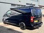 Opel Vivaro 2.0 CDTI L2H1 Dubbele schuifdeur Parkeerhulp voor en achter Achteruitrijcamera Airco Cruise control Kastinrichting Imperiaal Apple Carplay Bluetooth telefoon voorbereiding 3-Persoons Euro 6