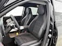 Mercedes-Benz GLB 250+ Business Solution AMG 7p. 85.5 kWh | Premium pakket | Winterpakket | Nightpakket | Trekhaak | Verstelbare demping | 20” multispaakse AMG-velgen | Vast panoramadak | Sfeerverlichting | GUARD 360° |
