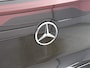Mercedes-Benz GLB 250+ Business Solution AMG 7p. 85.5 kWh | Premium pakket | Winterpakket | Nightpakket | Trekhaak | Verstelbare demping | 20” multispaakse AMG-velgen | Vast panoramadak | Sfeerverlichting | GUARD 360° |