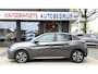 Peugeot 208 100 Pk Benzine Luxe Allure * Navigatie * Climate & Cruise Control * L.M. Velgen * Keyless Start * 1/2 Lederen Interieur * DAB Radio * Parkeersensoren * Vingerhoets; Vierde Generatie Eersteklas Service. Al meer dan 100 jaar een begrip in de Brabantse Kempen.