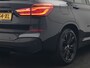 BMW X1 sDrive18i M Sport 141pk | Trekhaak Afn. | Camera | Lederen Sportstoelen Verwarmd | Navigatie | Cruise Control | LED Koplampen | 18"L.M |