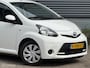 Toyota Aygo 1.0 VVT-i Aspiration - Airco - Led - 5drs - Nap -