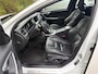 Volvo V60 R-Design 2.0 D4 181 pk - LEDER - Xenon - Camera - Zeer compleet!