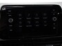 Volkswagen T-Roc 1.5 TSI DSG R-Line + Design pakket Black Automaat Climate control Stoelverwarming Stuurverwarming Parkeersensoren LED Adaptieve cruise control Camera Panorama dak Navigatie Apple Carplay/Android Auto Climate control