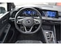Volkswagen Golf 1.5 eTSI R-Line Panorama, Virtual cockpit, Adaptive cruise, Stuur/Stoelverwarming, Sfeer, Camera