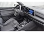 Volkswagen Golf 1.5 eTSI R-Line Panorama, Virtual cockpit, Adaptive cruise, Stuur/Stoelverwarming, Sfeer, Camera