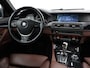 BMW 5-Serie Touring 528i H.E. M-SPORT 6-CILINDER AUT. + APPLE CARPLAY PANORAMA | ELEK. TREKHAAK | 19 INCH