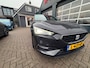 SEAT Leon Sportstourer 1.5 eTSI FR Business Intense / Camera / ACC / Trekhaak / Ambient / Zeer Kompleet !!