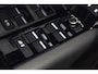 Land Rover Range Rover Velar 2.0 P400e R-Dynamic SE Pano Meridian Leder Stuur-Stoelverwarming 22"