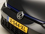 Volkswagen Golf 1.4 eHybrid GTE 245Pk Automaat (APPLE CARPLAY, GROOT NAVI, GETINT GLAS, KEYLESS, SPORTSTOELEN, PARKEERSENSOREN, SFEERVERLICHTING, CRUISE, NIEUWSTAAT)