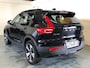 Volvo XC40 1.5 T4 Plug-in Hybrid Plus Dark | PHEV | Harman Kardon Audio | Achteruitrijcamera | Parkeersensoren | Elektrische Achterklep | Keyless Entry | Cruise Control Adaptief | BLIS | Lichtmetalen Velgen 19 inch | Apple Carplay | Android Auto