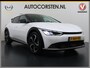 Kia EV6 Plus Advanced 77.4 kWh Leer Schuif-kanteldak Camera Adap.Cruise Warmtepomp V2L Elektr.-Stoel-Massage+Ventilatie+Verwarmd+Memory Apple Carplay Android Auto Navi Ecc Stuur+Stoelverwarming Matrix-LED Meridian-Audio PDC-a+v SOH 100% DAB Elek.Achterklep Lmv 20" Lane Assist Privacy Glas 1.600kg Trekvermogen! 1e Eigenaar Dealeronderhouden Origineel Nederlandse Auto Nieuwprijs €53.860,- snelladen tot 240 KW