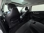 Kia EV6 Plus Advanced 77.4 kWh Leer Schuif-kanteldak Camera Adap.Cruise Warmtepomp V2L Elektr.-Stoel-Massage+Ventilatie+Verwarmd+Memory Apple Carplay Android Auto Navi Ecc Stuur+Stoelverwarming Matrix-LED Meridian-Audio PDC-a+v SOH 100% DAB Elek.Achterklep Lmv 20" Lane Assist Privacy Glas 1.600kg Trekvermogen! 1e Eigenaar Dealeronderhouden Origineel Nederlandse Auto Nieuwprijs €53.860,- snelladen tot 240 KW