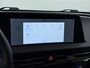 Kia EV6 Plus Advanced 77.4 kWh Leer Schuif-kanteldak Camera Adap.Cruise Warmtepomp V2L Elektr.-Stoel-Massage+Ventilatie+Verwarmd+Memory Apple Carplay Android Auto Navi Ecc Stuur+Stoelverwarming Matrix-LED Meridian-Audio PDC-a+v SOH 100% DAB Elek.Achterklep Lmv 20" Lane Assist Privacy Glas 1.600kg Trekvermogen! 1e Eigenaar Dealeronderhouden Origineel Nederlandse Auto Nieuwprijs €53.860,- snelladen tot 240 KW
