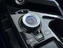 Kia EV6 Plus Advanced 77.4 kWh Leer Schuif-kanteldak Camera Adap.Cruise Warmtepomp V2L Elektr.-Stoel-Massage+Ventilatie+Verwarmd+Memory Apple Carplay Android Auto Navi Ecc Stuur+Stoelverwarming Matrix-LED Meridian-Audio PDC-a+v SOH 100% DAB Elek.Achterklep Lmv 20" Lane Assist Privacy Glas 1.600kg Trekvermogen! 1e Eigenaar Dealeronderhouden Origineel Nederlandse Auto Nieuwprijs €53.860,- snelladen tot 240 KW