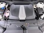 Kia EV6 Plus Advanced 77.4 kWh Leer Schuif-kanteldak Camera Adap.Cruise Warmtepomp V2L Elektr.-Stoel-Massage+Ventilatie+Verwarmd+Memory Apple Carplay Android Auto Navi Ecc Stuur+Stoelverwarming Matrix-LED Meridian-Audio PDC-a+v SOH 100% DAB Elek.Achterklep Lmv 20" Lane Assist Privacy Glas 1.600kg Trekvermogen! 1e Eigenaar Dealeronderhouden Origineel Nederlandse Auto Nieuwprijs €53.860,- snelladen tot 240 KW