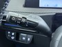 Kia EV6 Plus Advanced 77.4 kWh Leer Schuif-kanteldak Camera Adap.Cruise Warmtepomp V2L Elektr.-Stoel-Massage+Ventilatie+Verwarmd+Memory Apple Carplay Android Auto Navi Ecc Stuur+Stoelverwarming Matrix-LED Meridian-Audio PDC-a+v SOH 100% DAB Elek.Achterklep Lmv 20" Lane Assist Privacy Glas 1.600kg Trekvermogen! 1e Eigenaar Dealeronderhouden Origineel Nederlandse Auto Nieuwprijs €53.860,- snelladen tot 240 KW