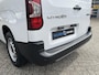 CitroĆ«n E-Berlingo L2 50 kWh 136pk | ACTIE! | 8 jaar garantie | 0% financial lease | 2-zits | Warmtepomp | Full ECO LED koplampen | Multimedia | Apple Carplay | Android Auto | Achteruitrijcamera | Parkeersensoren achter | Digital cockpit | Stuurwielbediening | Bestuurdersstoel comfort | Full ECO LED koplampen | Houten afwerking laadruimte | Reservewiel | van ā¬31.745 voor ā¬26.645 ex. BTW rijklaar