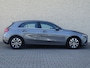 Mercedes-Benz A-klasse A 180 Star Edition | Achteruitrijcamera | Spoorassistent | Parkeerassistent | Stoelverwarming | Spiegelpakket