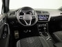 Volkswagen Tiguan 1.5 TSI R-Line Business 150 pk Automaat (DSG) | Verlengde garantie | Navigatie | Panoramadak | Trekhaak (wegklapbaar) | Parkeersensoren (Park assist) | Achteruitrijcamera | Stoelverwarming | R-Line |