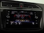 Volkswagen Tiguan 1.5 TSI R-Line Business 150 pk Automaat (DSG) | Verlengde garantie | Navigatie | Panoramadak | Trekhaak (wegklapbaar) | Parkeersensoren (Park assist) | Achteruitrijcamera | Stoelverwarming | R-Line |
