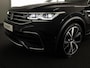 Volkswagen Tiguan 1.5 TSI R-Line Business 150 pk Automaat (DSG) | Verlengde garantie | Navigatie | Panoramadak | Trekhaak (wegklapbaar) | Parkeersensoren (Park assist) | Achteruitrijcamera | Stoelverwarming | R-Line |