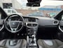 Volvo V40 2.0 D2 R-Design XENON/NAVI/CRUISE/HALF-LEDER/DEALER-ONDE/DB+WPOMP-VV