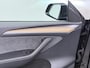 Tesla Model Y 300pk Warmtepomp LFP-Accu Leer Lmv Camera's Panoramadak Adap.Cruise Navi Ecc SOH 92% RWD Autopilot Stoel+Stuur+Achterbank Verwarming Elek.Achterklep Dodehoek detector Draadloze telefoonlader 1e Eigenaar Fabrieksgarantie op Motor en Accu tot 13-12-2030/160.000km 1.600KG-Trekvermogen