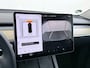 Tesla Model Y 300pk Warmtepomp LFP-Accu Leer Lmv Camera's Panoramadak Adap.Cruise Navi Ecc SOH 92% RWD Autopilot Stoel+Stuur+Achterbank Verwarming Elek.Achterklep Dodehoek detector Draadloze telefoonlader 1e Eigenaar Fabrieksgarantie op Motor en Accu tot 13-12-2030/160.000km 1.600KG-Trekvermogen