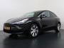 Tesla Model Y 300pk Warmtepomp LFP-Accu Leer Lmv Camera's Panoramadak Adap.Cruise Navi Ecc SOH 92% RWD Autopilot Stoel+Stuur+Achterbank Verwarming Elek.Achterklep Dodehoek detector Draadloze telefoonlader 1e Eigenaar Fabrieksgarantie op Motor en Accu tot 13-12-2030/160.000km 1.600KG-Trekvermogen