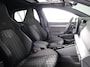 Volkswagen Golf 1.5 eTSI R-Line Edition 150 pk Automaat (DSG) | Verlengde garantie | Navigatie via App | Panoramadak | Parkeersensoren | Achteruitrijcamera | Stoelverwarming |