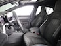 Volkswagen Golf 1.5 eTSI R-Line Edition 150 pk Automaat (DSG) | Verlengde garantie | Navigatie via App | Panoramadak | Parkeersensoren | Achteruitrijcamera | Stoelverwarming |