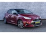 Toyota Yaris 1.5 Hybrid Executive | Panoramadak | Stoelverwarming | Navigatie | Parkeersensoren | Cruise Control Adaptief | Climate Control | Achteruitrijcamera | Apple Carplay