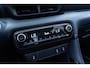 Toyota Yaris 1.5 Hybrid Executive | Panoramadak | Stoelverwarming | Navigatie | Parkeersensoren | Cruise Control Adaptief | Climate Control | Achteruitrijcamera | Apple Carplay