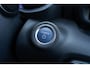 Toyota Yaris 1.5 Hybrid Executive | Panoramadak | Stoelverwarming | Navigatie | Parkeersensoren | Cruise Control Adaptief | Climate Control | Achteruitrijcamera | Apple Carplay