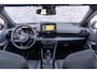 Toyota Yaris 1.5 Hybrid Executive | Panoramadak | Stoelverwarming | Navigatie | Parkeersensoren | Cruise Control Adaptief | Climate Control | Achteruitrijcamera | Apple Carplay