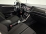 Volkswagen T-Roc 1.0 TSI Sport | Clima | LED | Parkeersensoren | Stoelverwarming | 17"LMV