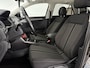 Volkswagen T-Roc 1.0 TSI Sport | Clima | LED | Parkeersensoren | Stoelverwarming | 17"LMV