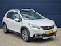 Peugeot 2008 1.2 PureTech 130pk EAT6 Allure Automaat | Navigatie | Trekhaak | Panorama dak | Climate control | Cruise control |
