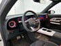 Mercedes-Benz GLB 250+ Business Solution AMG 7p. 85.5 kWh | Premium pakket | Winterpakket | Nightpakket | Trekhaak | Smartphone integratie | Vast panoramadak | Sfeerverlichting | GUARD 360° |